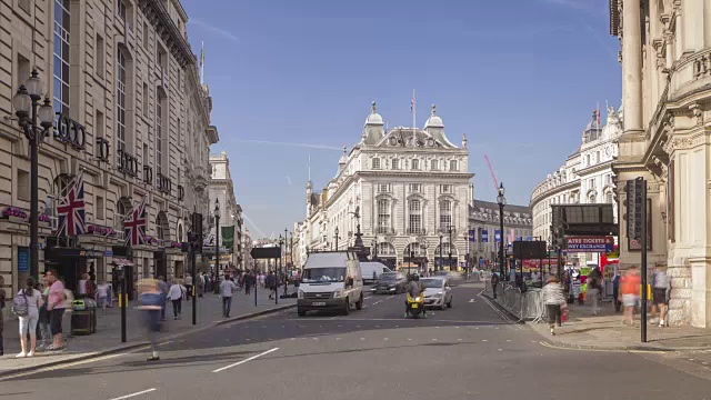英国伦敦热闹的皮卡迪利广场视频素材
