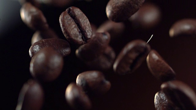 坠落的咖啡豆视频下载