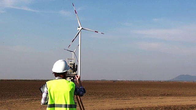 风力发电场女工程师视频下载