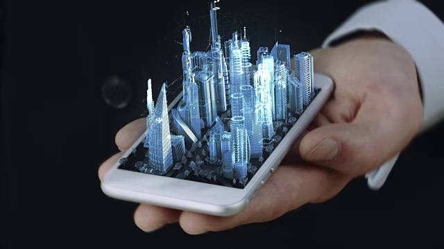 商人拿着电话与3D城市全息图视频素材