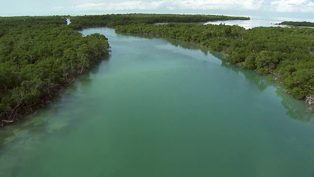 美国，佛罗里达州:迈阿密周围的岛屿视频下载