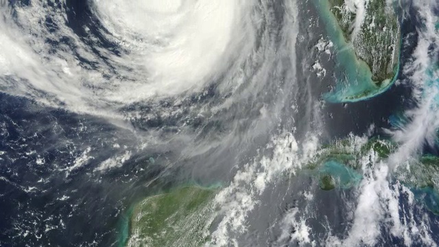 飓风艾萨克接近路易斯安那州视频素材
