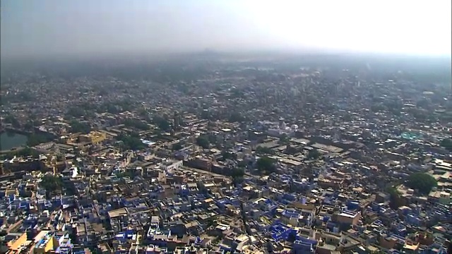 焦特布尔(印度第二大城市)的蓝色城市视频下载
