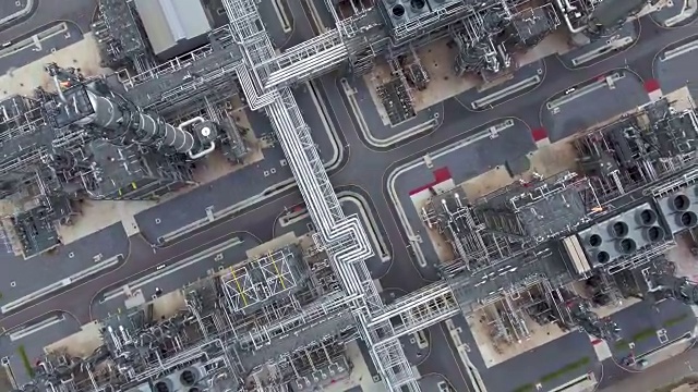 大型炼油厂设施鸟瞰图视频下载