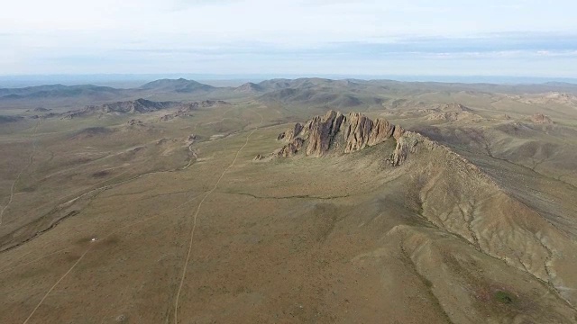 外蒙古戈壁沙漠的壮观山地景观视频素材