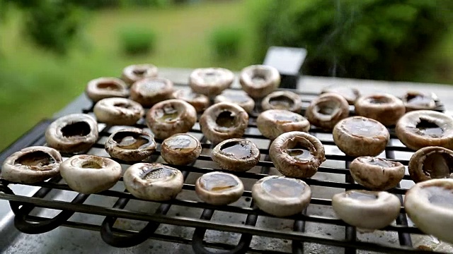 烤蘑菇,蘑菇视频素材