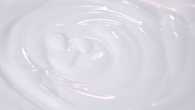 4K的酸奶漩涡视频视频素材