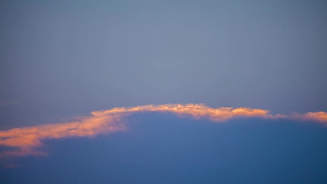 日落时移动的云视频素材