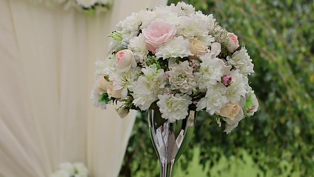 新娘玫瑰花束视频素材