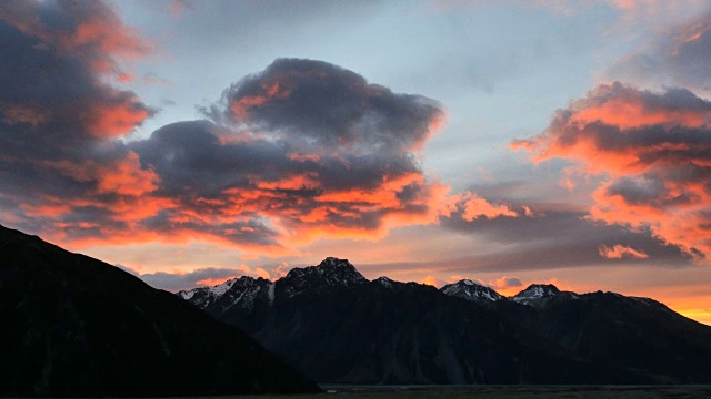 新西兰库克山国家公园黎明的云彩视频素材