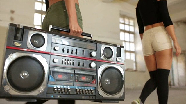 收音机和老式舞蹈视频素材