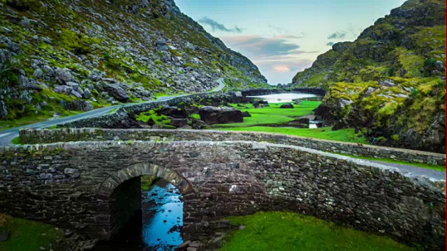 爱尔兰邓洛洞口的天线视频素材