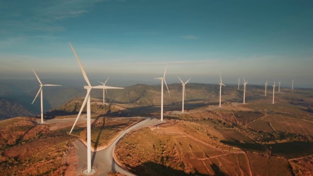 鸟瞰图的风力涡轮机视频下载