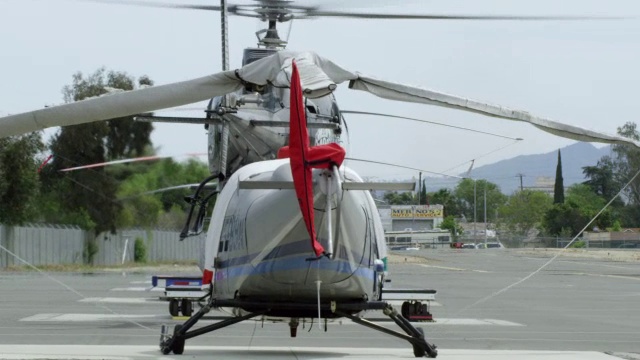 直升机在美国纽约市着陆的MS鸟瞰图视频下载