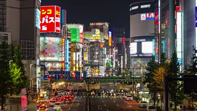 4K延时:日本东京新宿区的交通状况。视频素材