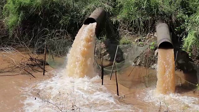 混浊水流出管。视频下载