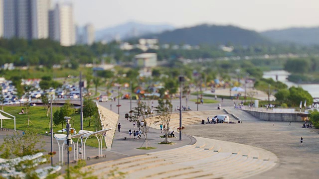 半坡韩岗公园(首尔流行公园)的人景视频素材