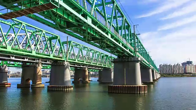 韩江铁路桥(韩国第一座大桥)视频素材