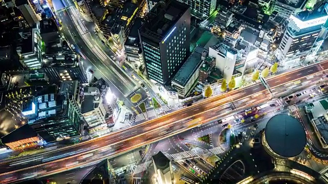 T/L MS HA ZI夜间高架路鸟瞰图/东京，日本视频下载