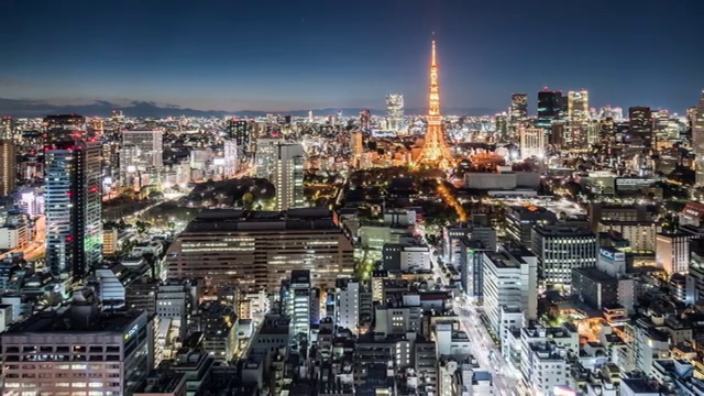 T/L WS HA PAN Downtown Tokyo Skyline at Night /日本东京视频素材