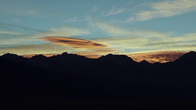 日落时分的东内华达山脉视频素材