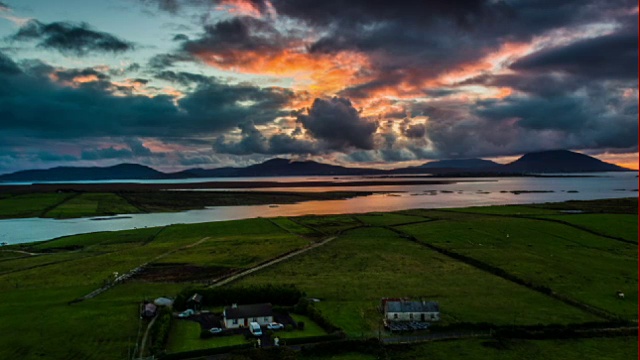 夕阳下的爱尔兰风景视频素材
