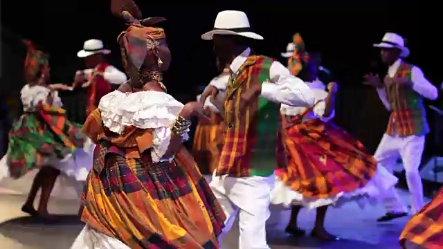 一个加勒比舞蹈团体跳舞非洲-加勒比舞蹈视频下载