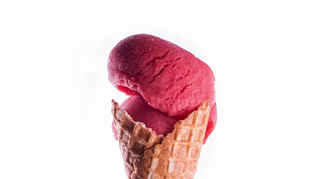 红色冰沙冰淇淋蛋筒融化视频下载