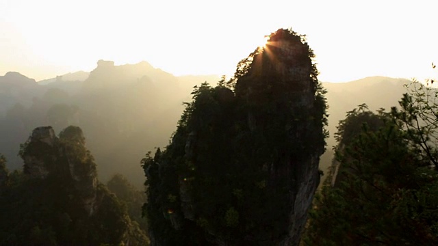砂岩柱，张家界国家森林公园，中国视频素材