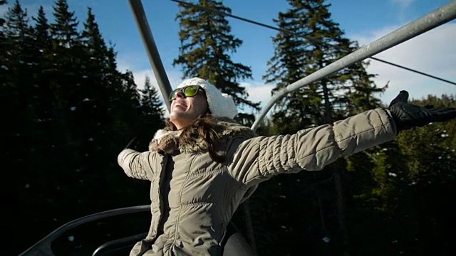 滑雪缆车驾驶视频下载