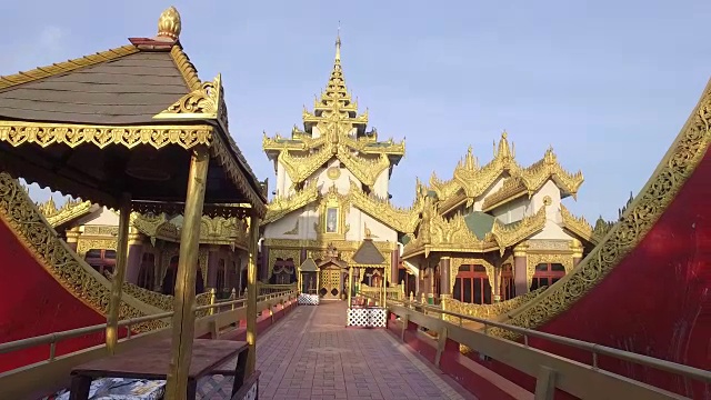 坎大吉湖上的卡拉维克大厅宫殿。仰光,缅甸(缅甸)。视频素材