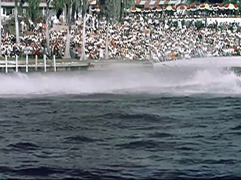 1956年柏树花园滑水表演视频素材
