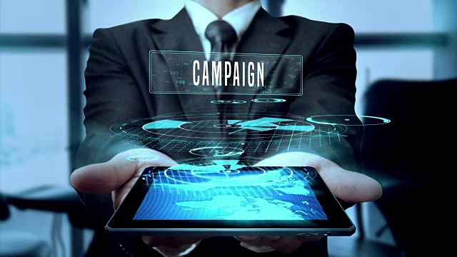 营销计划概念商人使用全息图平板技术-环视频下载