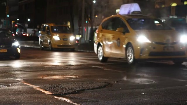 曼哈顿中城的夜晚街道视频下载