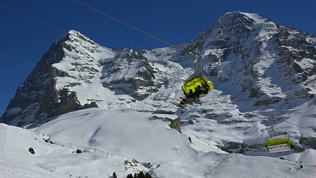 Wixi Skilift, Eiger and Mönch, Kleine Scheidegg, Grindelwald, Bernese Oberland，伯尔尼州，瑞士视频素材