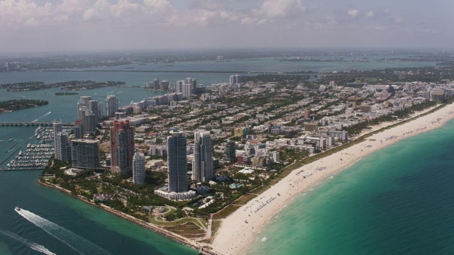 佛罗里达州迈阿密南海滩和南岬海滩的航拍图视频素材
