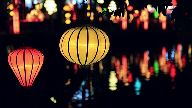 越南会安夜市上的越南灯视频素材
