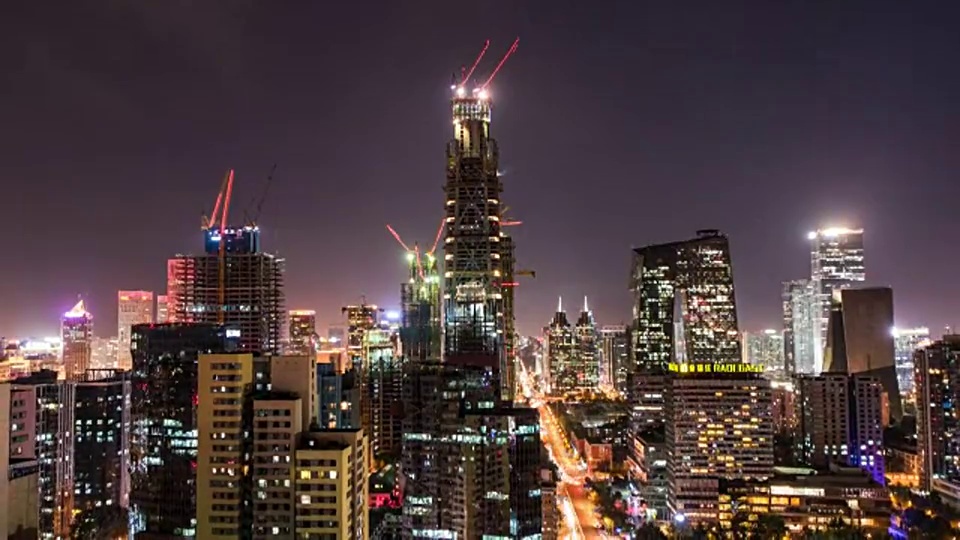 T/L WS HA ZO照亮了北京夜晚的摩天大楼视频素材
