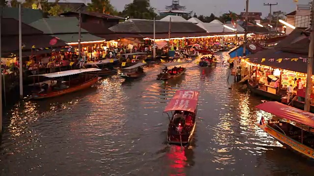 泰国夜间安帕瓦水上市场视频素材