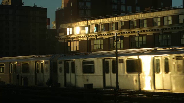 电影《纽约地铁》视频下载