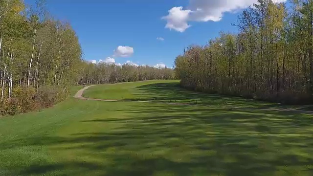高尔夫球场的观点视频素材