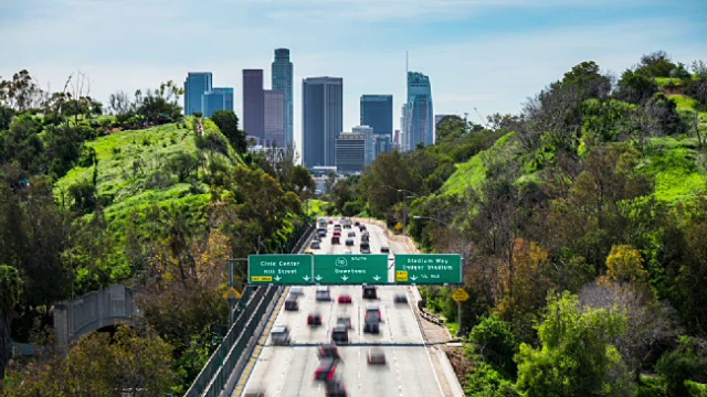 加州洛杉矶高速公路交通的时间流逝视频素材