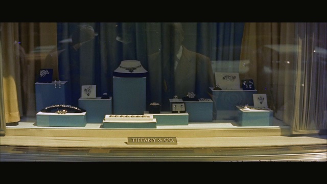 美国纽约州纽约市珠宝店MS橱窗展示视频素材