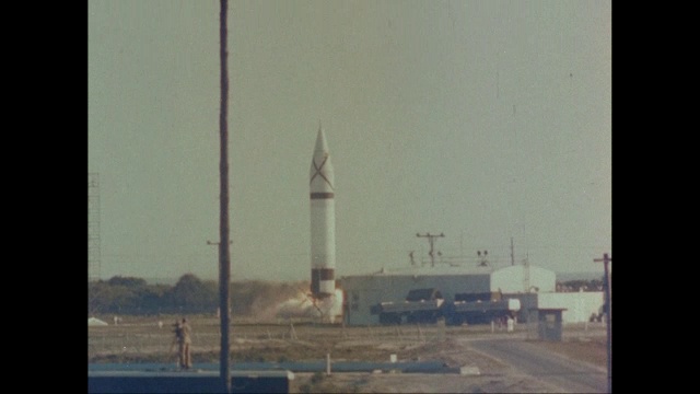美国WS TS火箭从发射台升空视频素材