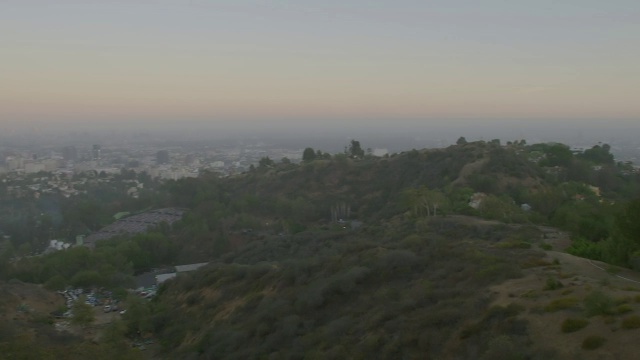 从山/好莱坞的城市景观，洛杉矶市，加利福尼亚，美国视频素材