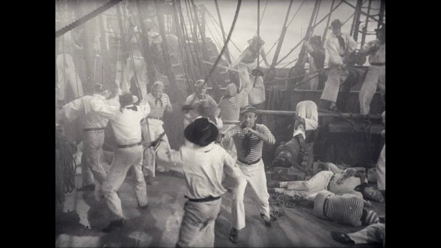 水手和海盗在甲板上的战斗/美国视频下载