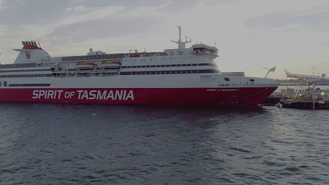 塔斯马尼亚精神号的鸟瞰图。墨尔本,澳大利亚视频下载