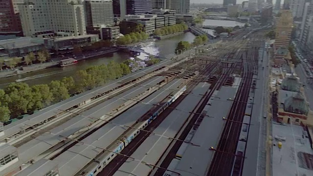 弗林德斯街车站鸟瞰图。墨尔本,澳大利亚视频下载