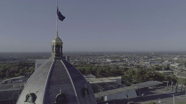 鸟瞰澳大利亚维多利亚州墨尔本皇家展览馆视频下载