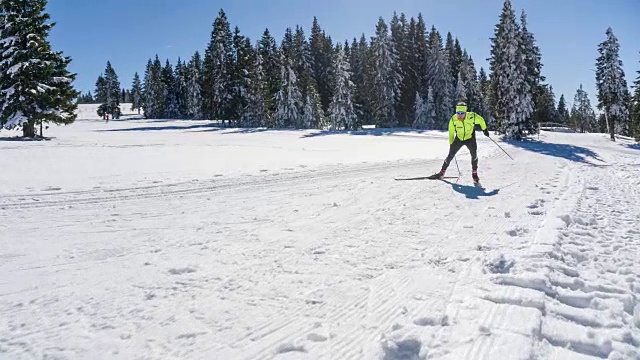 越野滑雪，为冬季奥运会做准备视频下载